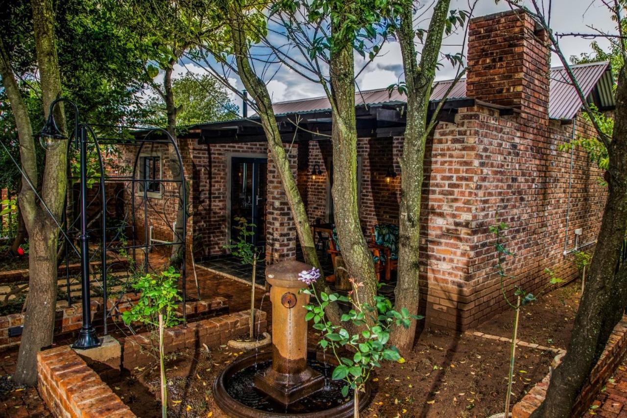 Tarry-Stone Cottages Dullstroom Dış mekan fotoğraf