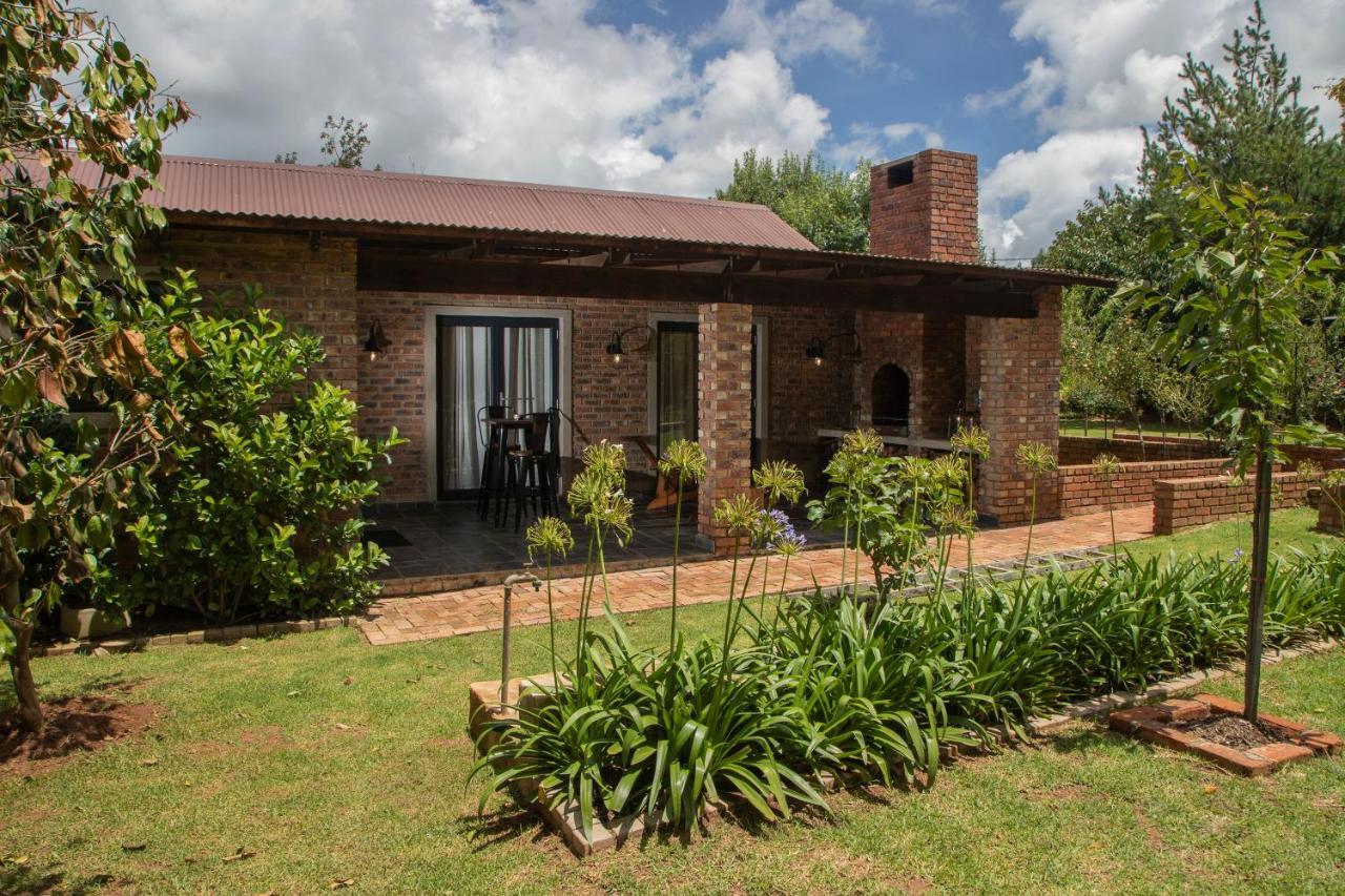 Tarry-Stone Cottages Dullstroom Dış mekan fotoğraf