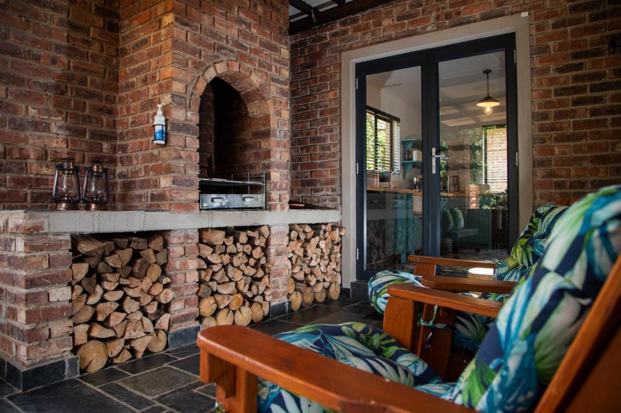 Tarry-Stone Cottages Dullstroom Dış mekan fotoğraf