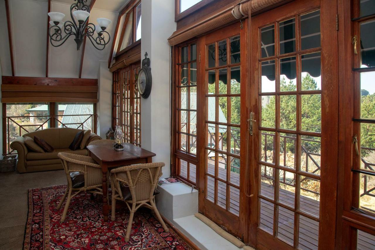 Tarry-Stone Cottages Dullstroom Dış mekan fotoğraf